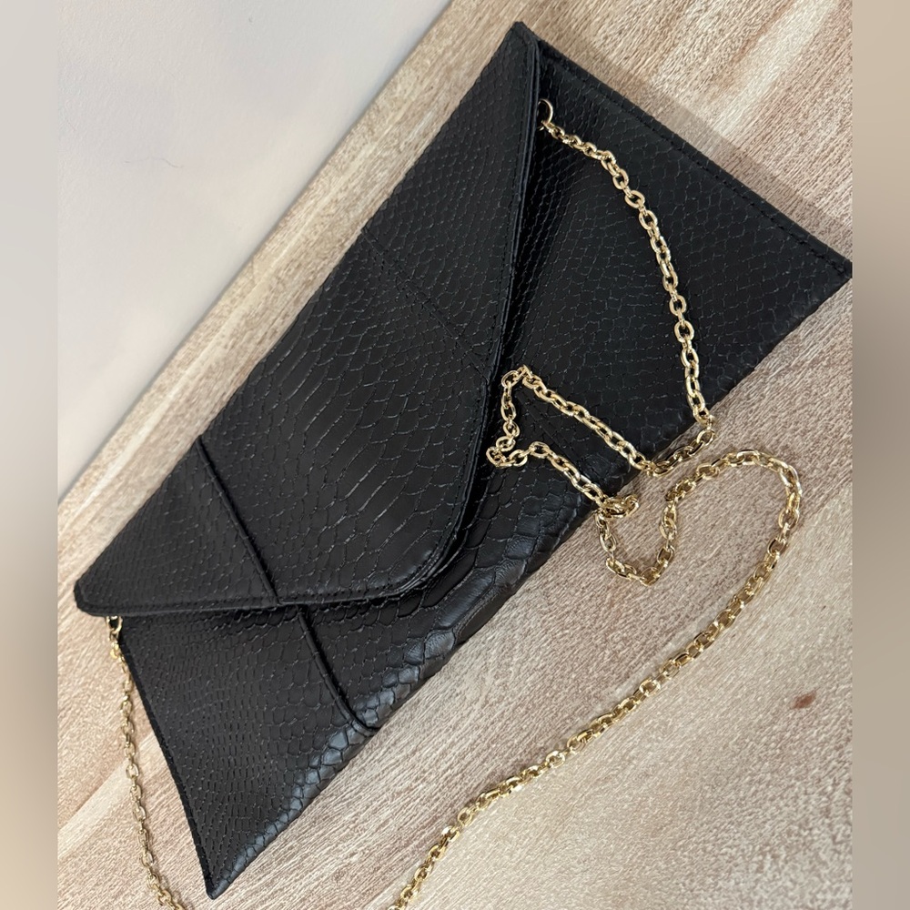Urban Expressions Snakeskin Embossed Black Envelope Clutch with Gold Chain